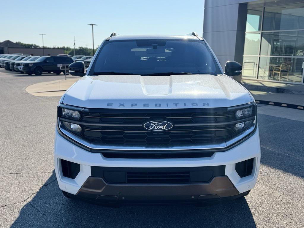 new 2025 Ford Expedition car, priced at $86,000