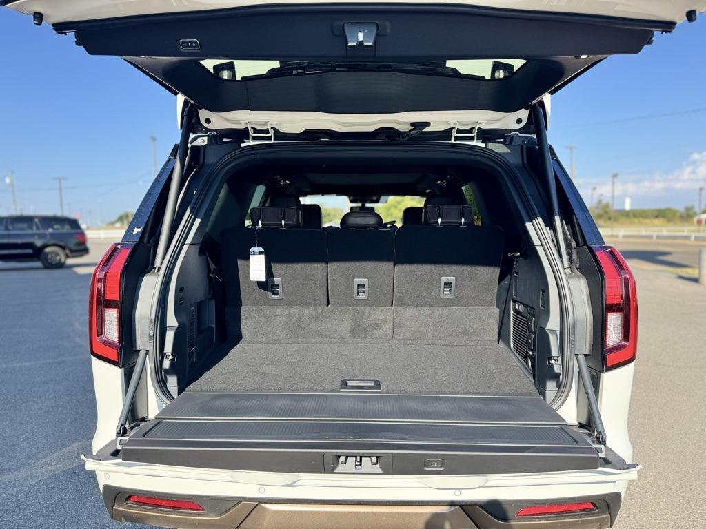 new 2025 Ford Expedition car, priced at $86,000