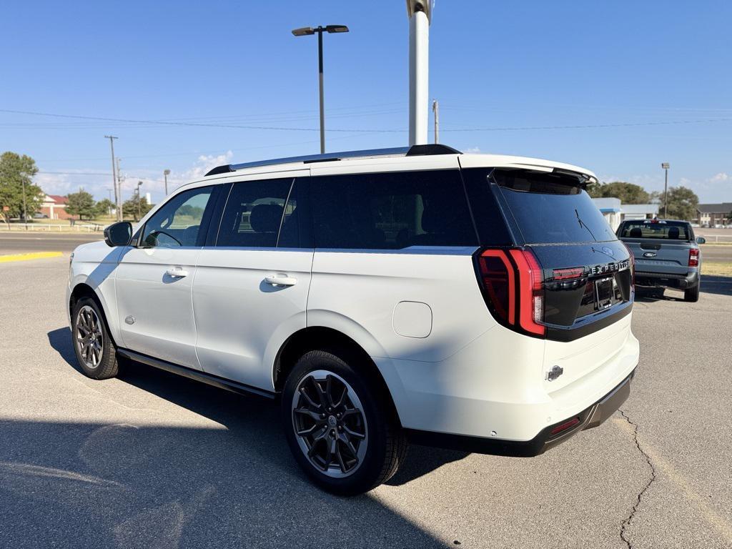 new 2025 Ford Expedition car, priced at $86,000