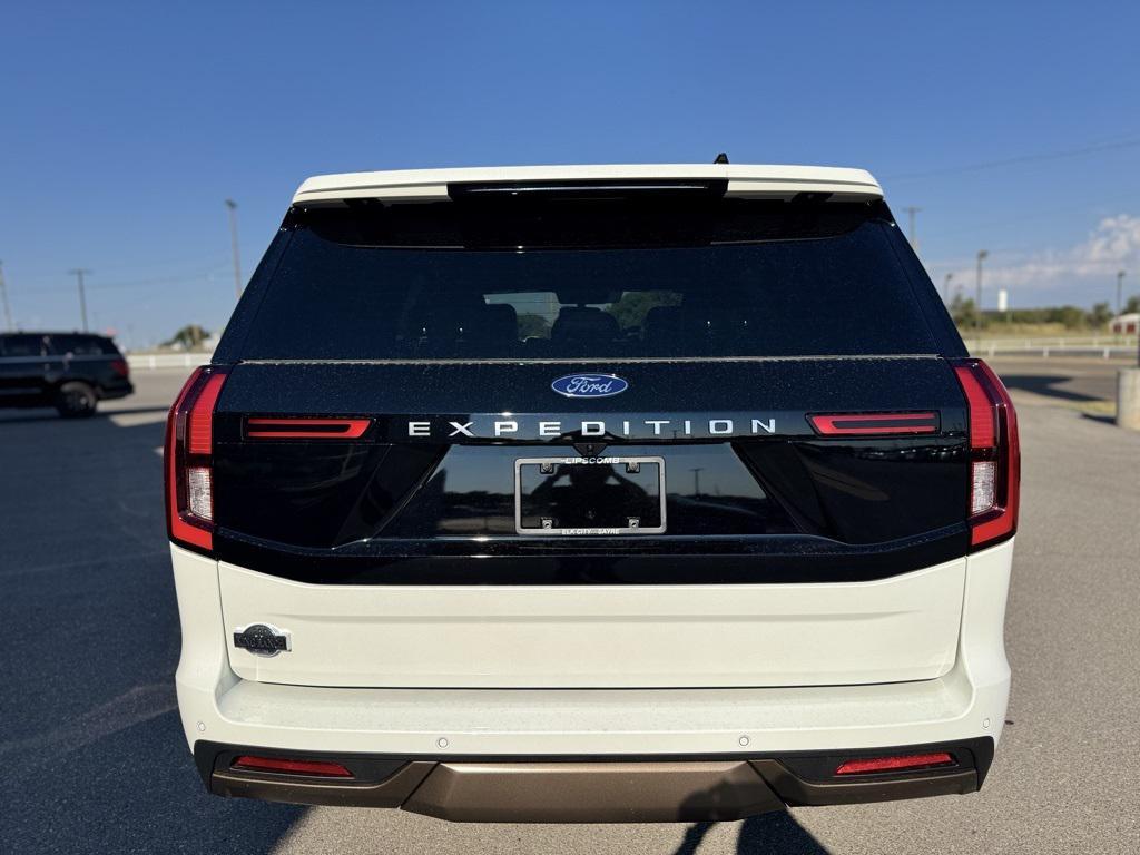 new 2025 Ford Expedition car, priced at $86,000