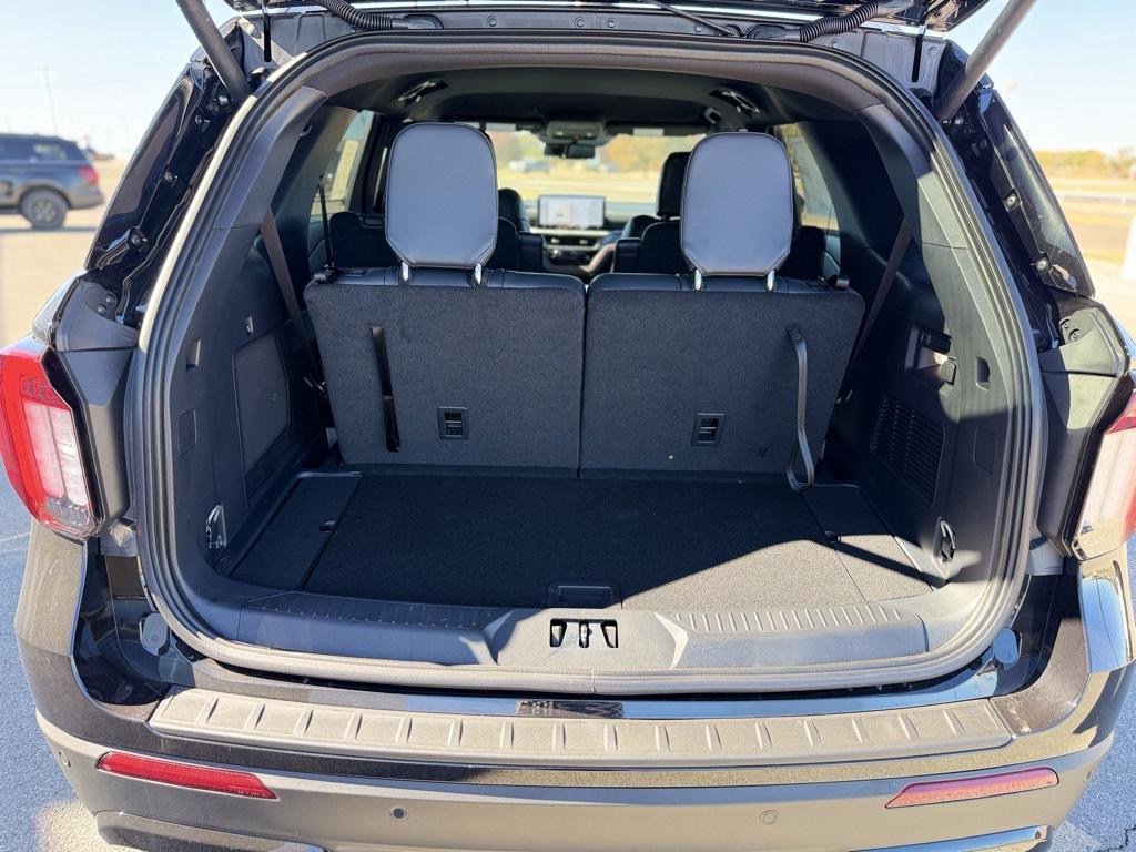 new 2025 Ford Explorer car, priced at $49,180