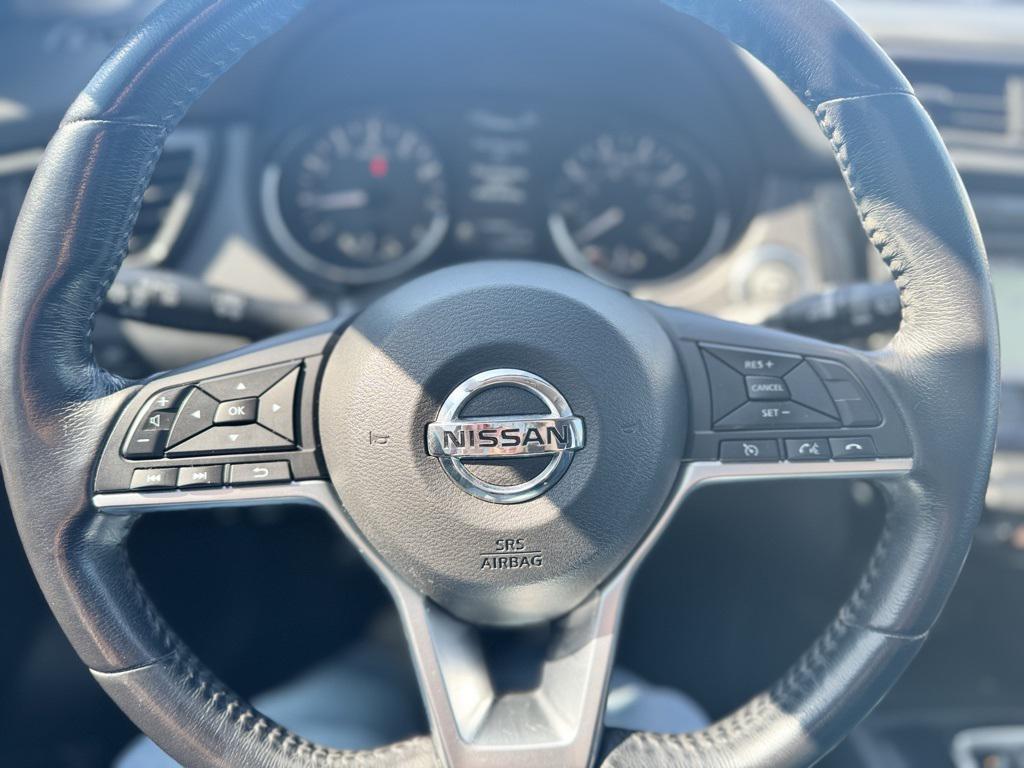 used 2017 Nissan Rogue car, priced at $12,553