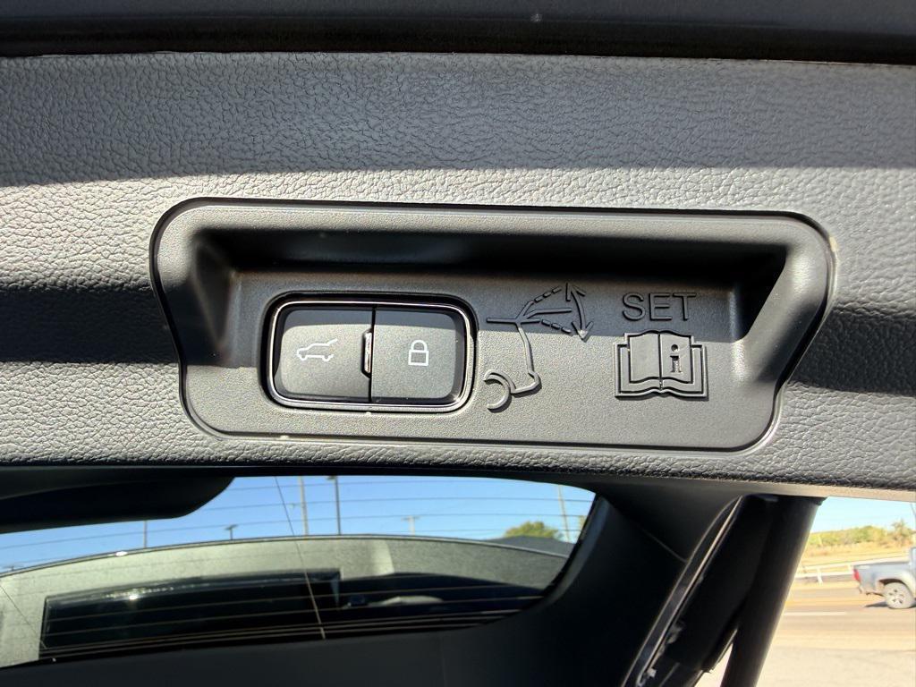 new 2025 Ford Explorer car, priced at $60,315