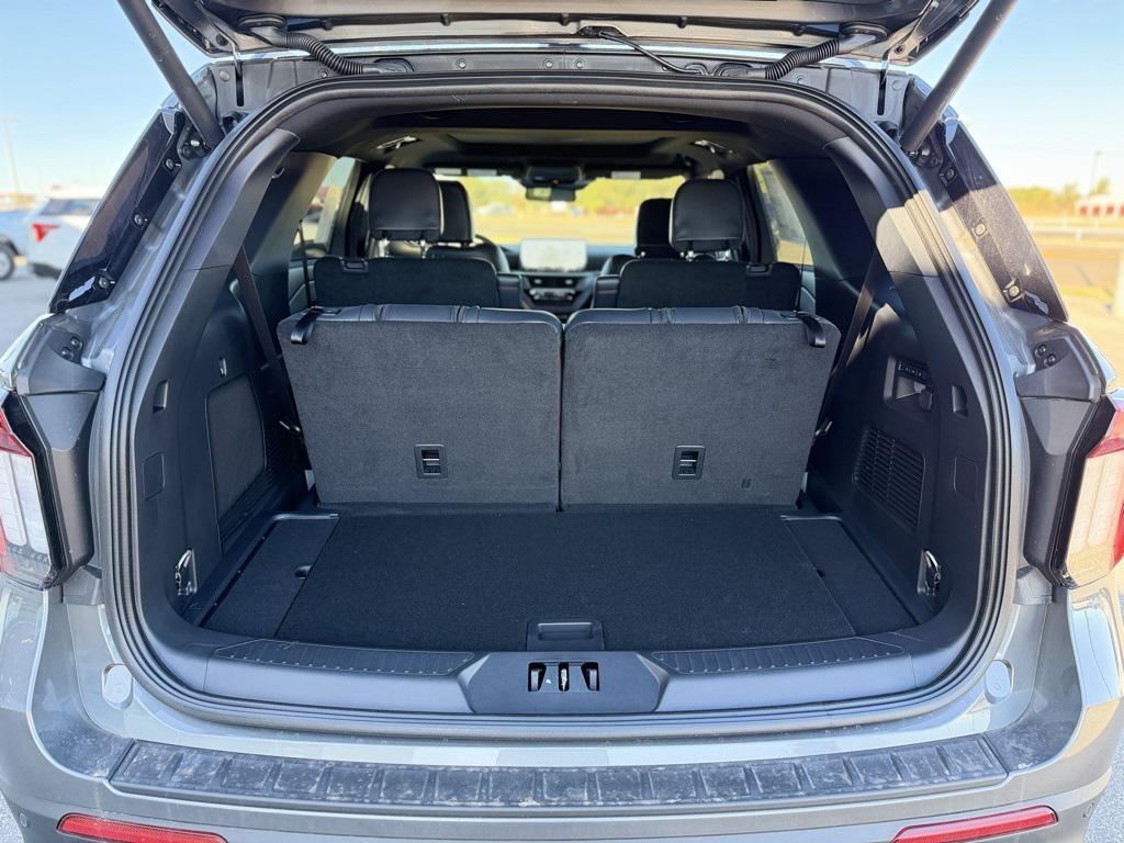 new 2025 Ford Explorer car, priced at $60,315