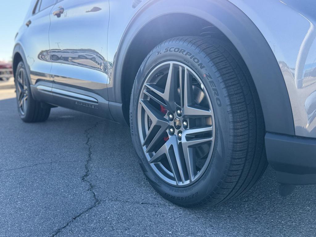 new 2025 Ford Explorer car, priced at $60,315