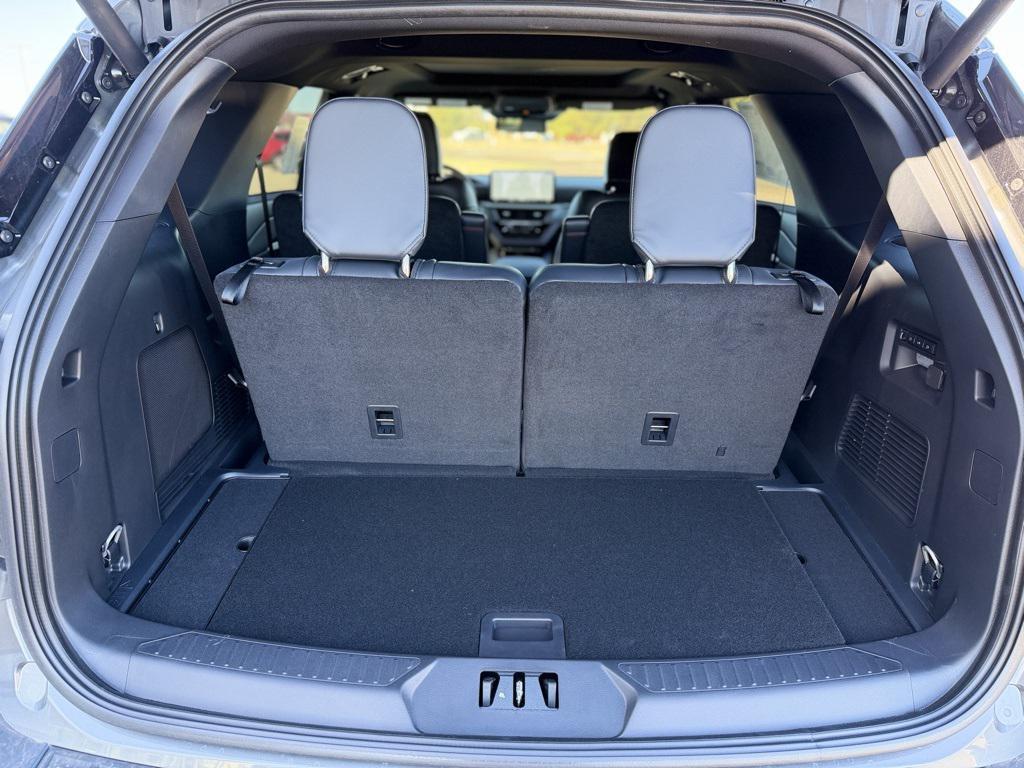 new 2025 Ford Explorer car, priced at $60,315