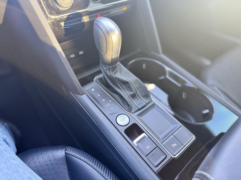used 2022 Volkswagen Atlas Cross Sport car, priced at $25,550