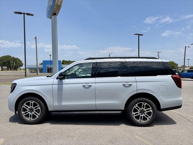 new 2025 Ford Expedition car, priced at $71,370