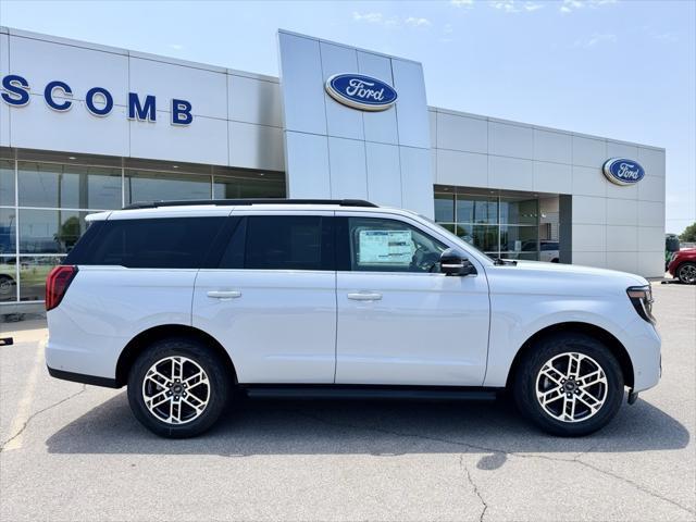 new 2025 Ford Expedition car, priced at $71,370