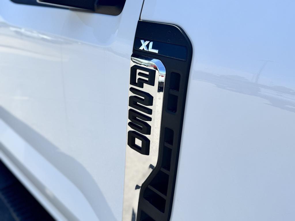 new 2025 Ford F-250 car, priced at $53,045