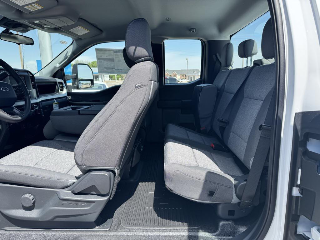 new 2025 Ford F-250 car, priced at $53,045
