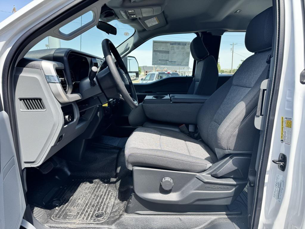 new 2025 Ford F-250 car, priced at $53,045