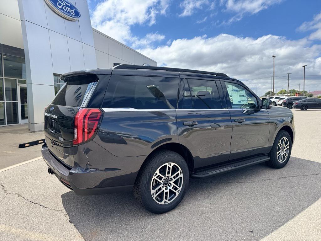 new 2025 Ford Expedition car, priced at $71,000