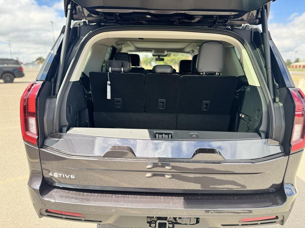 new 2025 Ford Expedition car, priced at $71,000