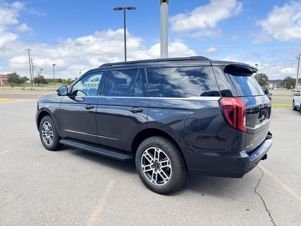 new 2025 Ford Expedition car, priced at $71,000