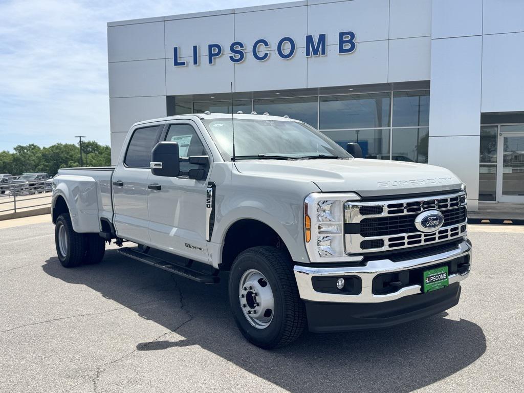 new 2025 Ford F-350 car, priced at $73,615