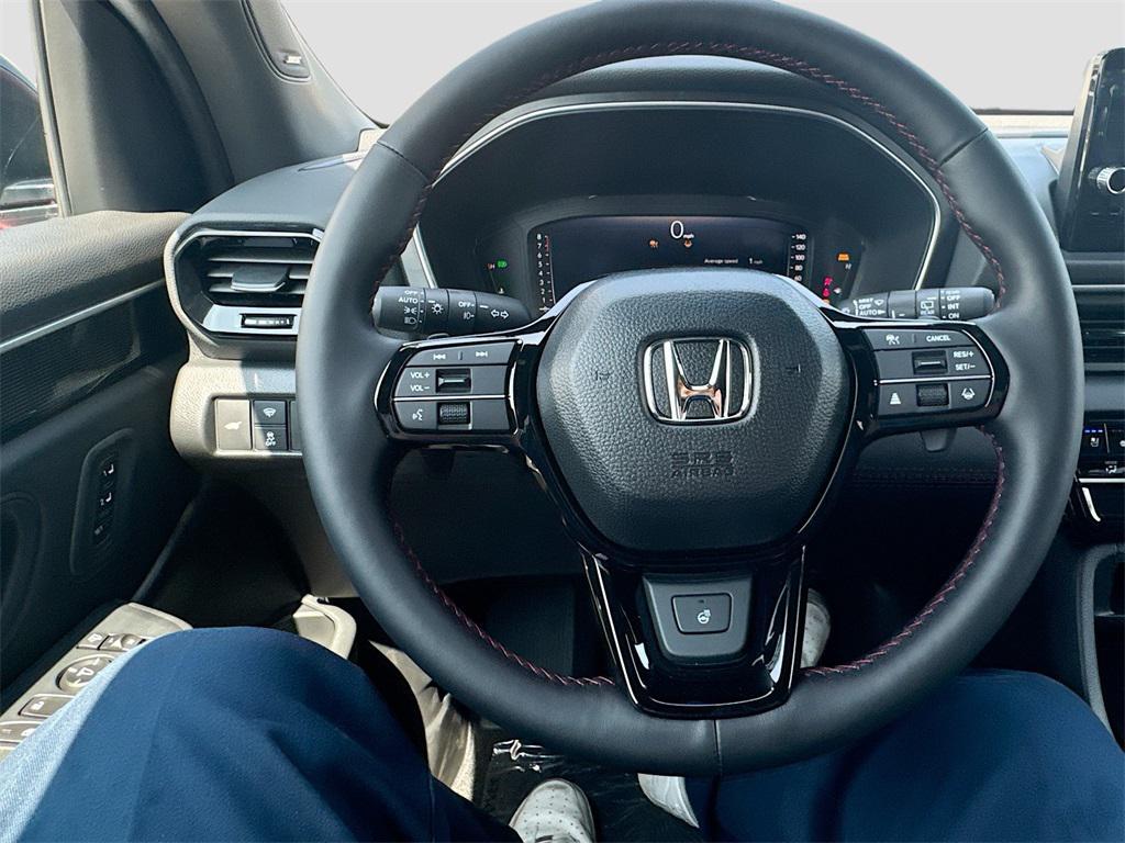 new 2025 Honda Pilot car, priced at $51,781