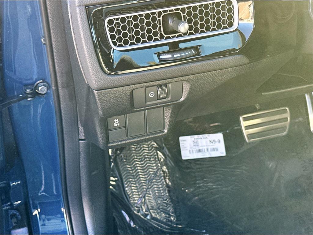 new 2026 Honda Civic Hybrid car, priced at $31,521