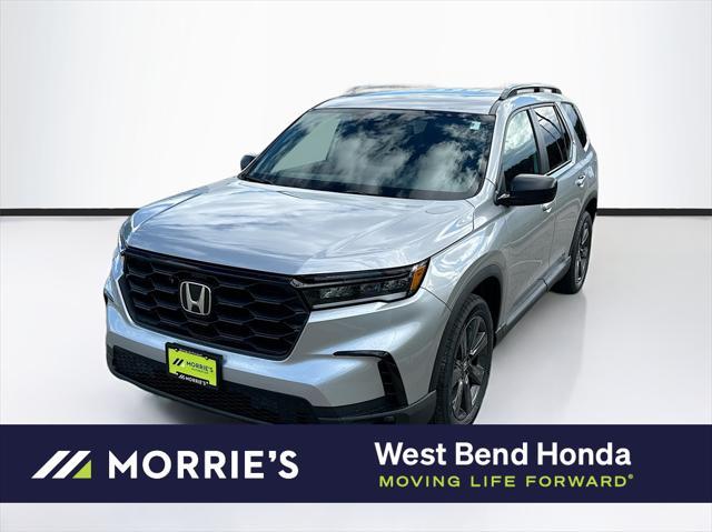 new 2025 Honda Pilot car, priced at $40,621