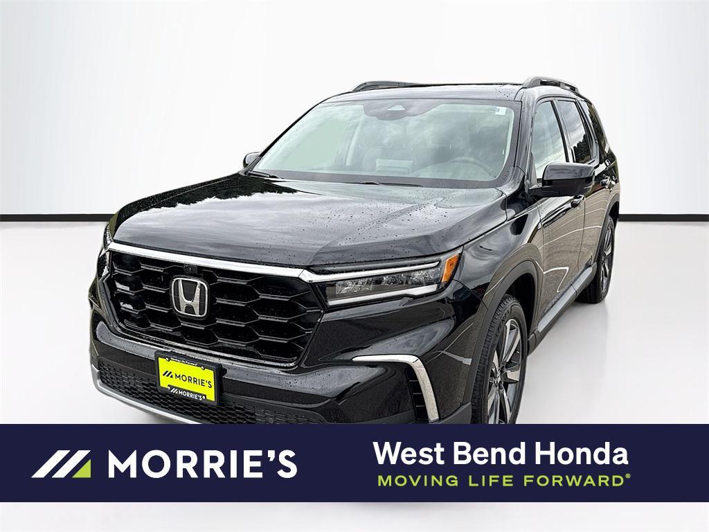 new 2025 Honda Pilot car, priced at $49,822