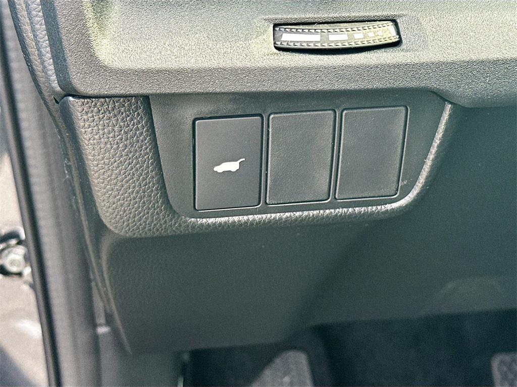 new 2026 Honda CR-V Hybrid car, priced at $39,183