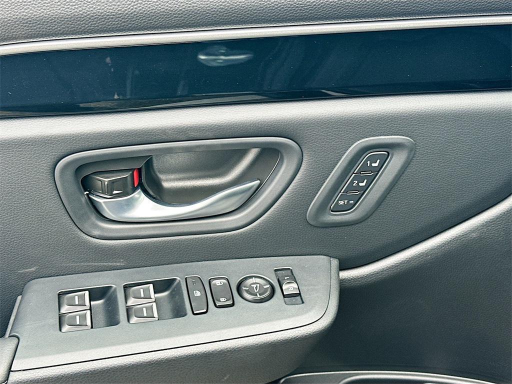 new 2025 Honda Pilot car, priced at $47,064