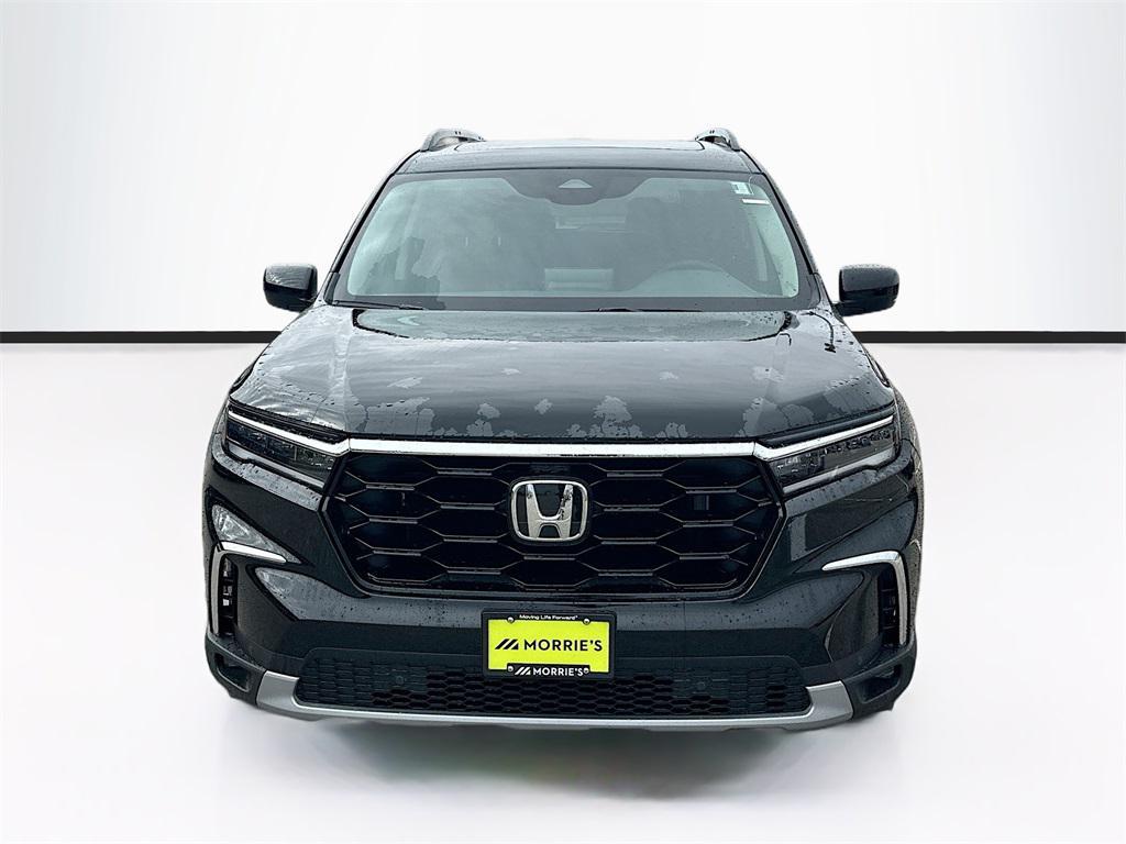 new 2025 Honda Pilot car, priced at $47,064