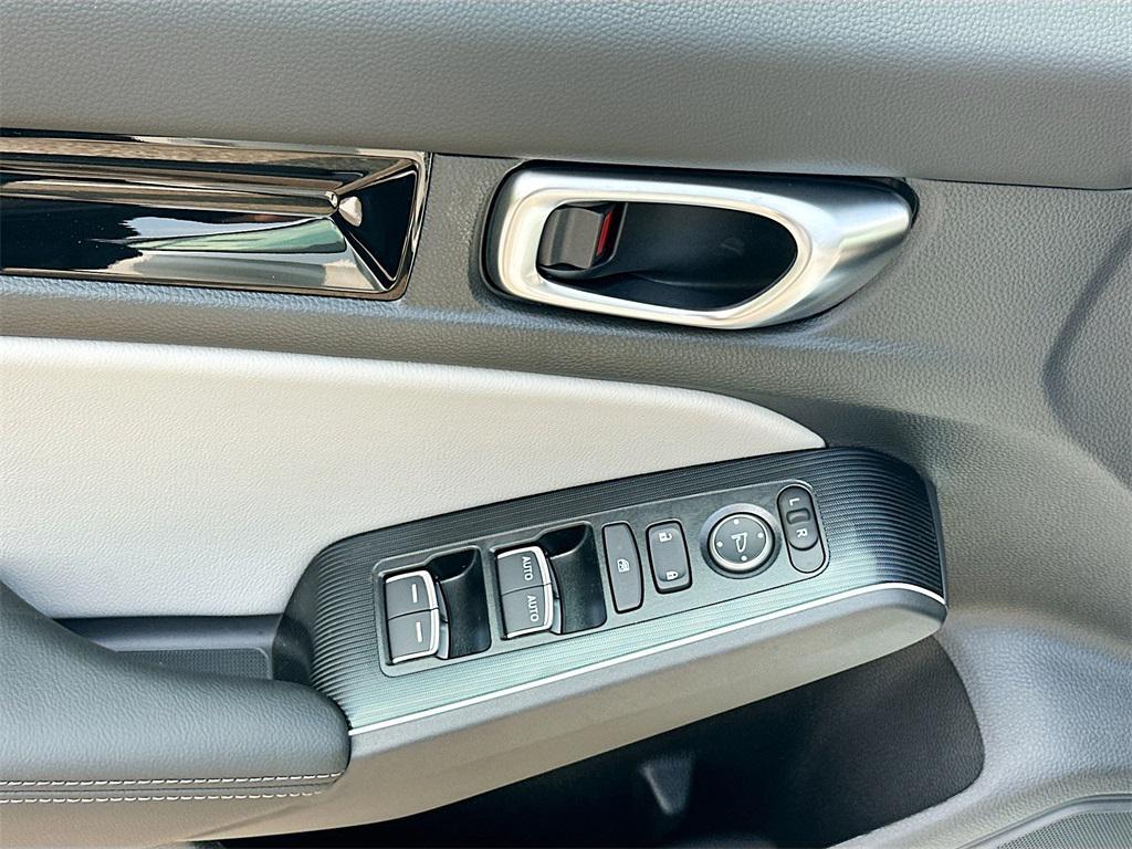 new 2026 Honda Civic Hybrid car, priced at $33,102