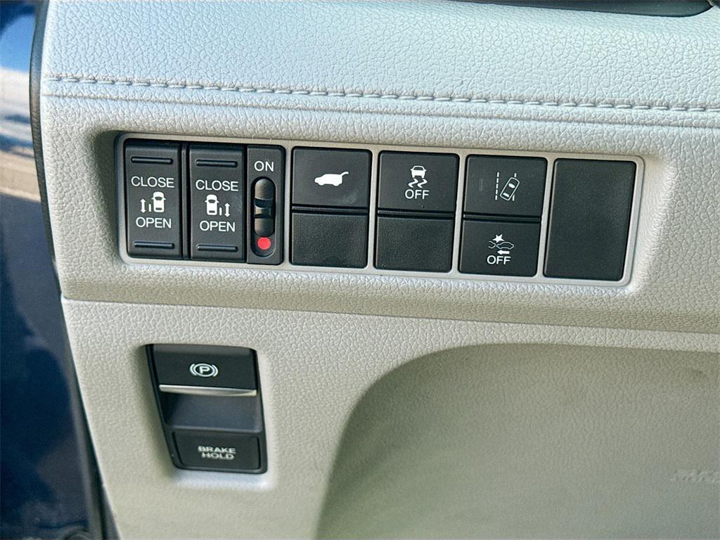 used 2019 Honda Odyssey car, priced at $25,999