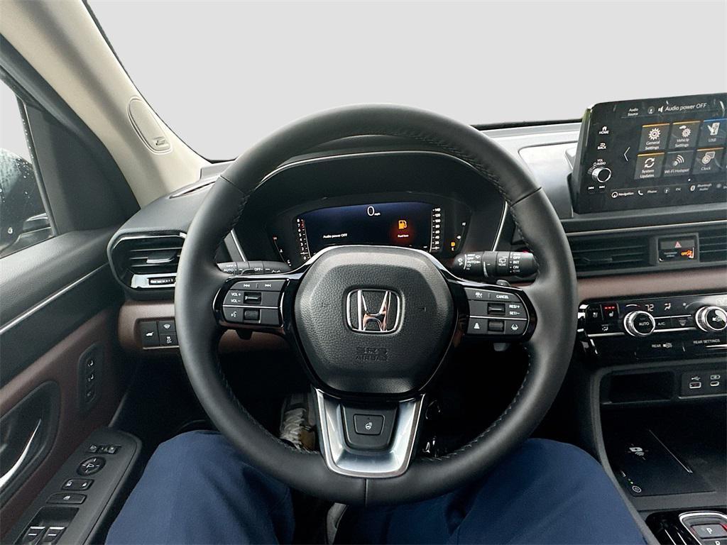 new 2025 Honda Pilot car, priced at $50,022