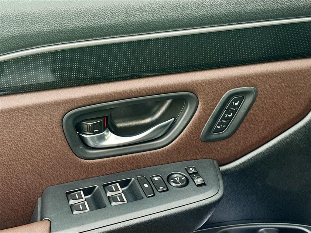 new 2025 Honda Pilot car, priced at $50,022