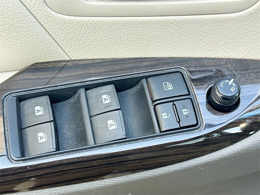 used 2015 Toyota Sienna car, priced at $18,995