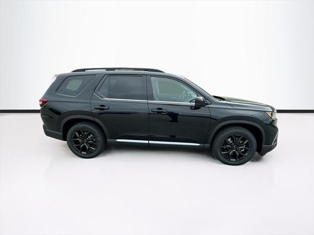new 2025 Honda Pilot car, priced at $47,794
