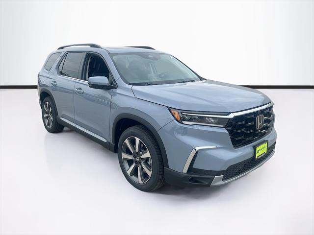 new 2025 Honda Pilot car, priced at $49,304