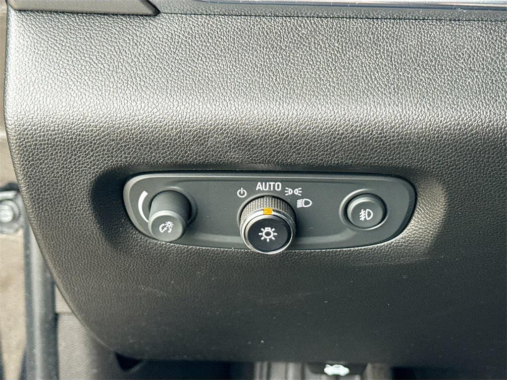 used 2019 Chevrolet Traverse car, priced at $17,999