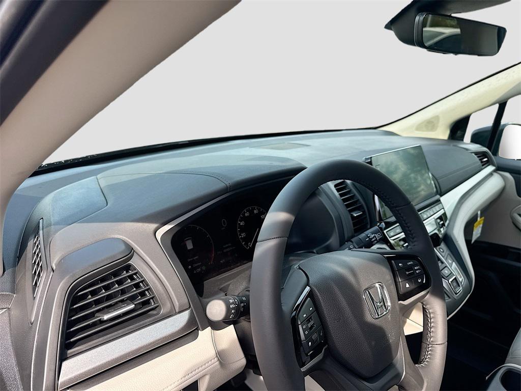 new 2026 Honda Odyssey car, priced at $42,183