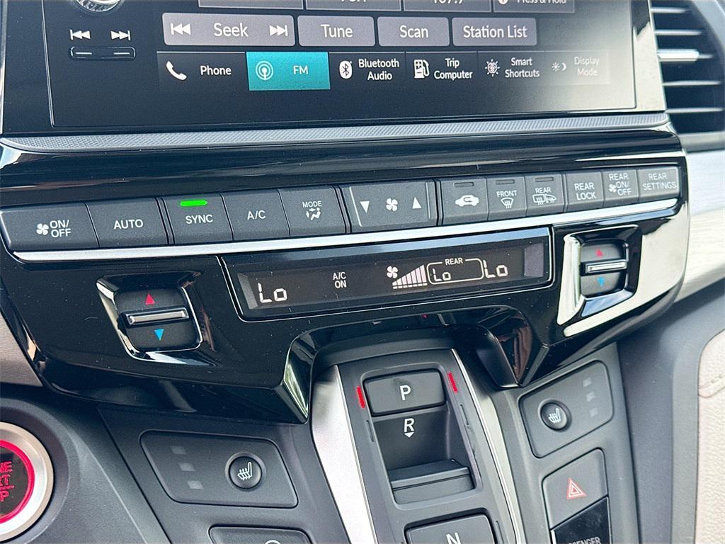 new 2026 Honda Odyssey car, priced at $42,183