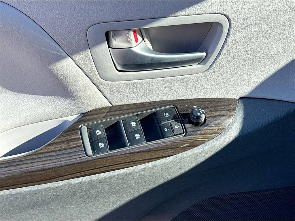 used 2015 Toyota Sienna car, priced at $19,599