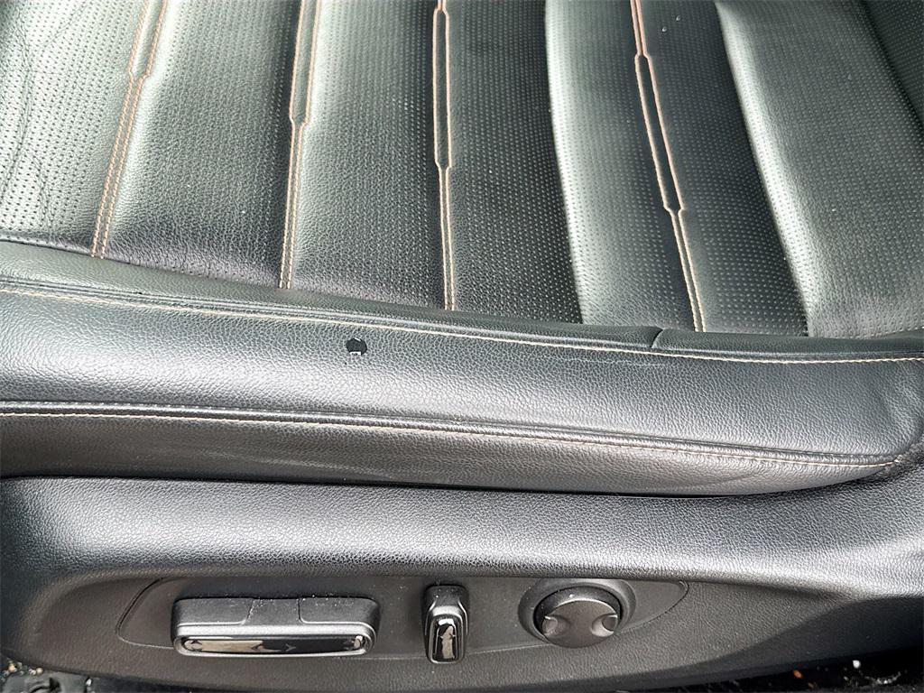 used 2024 Honda CR-V Hybrid car, priced at $31,900