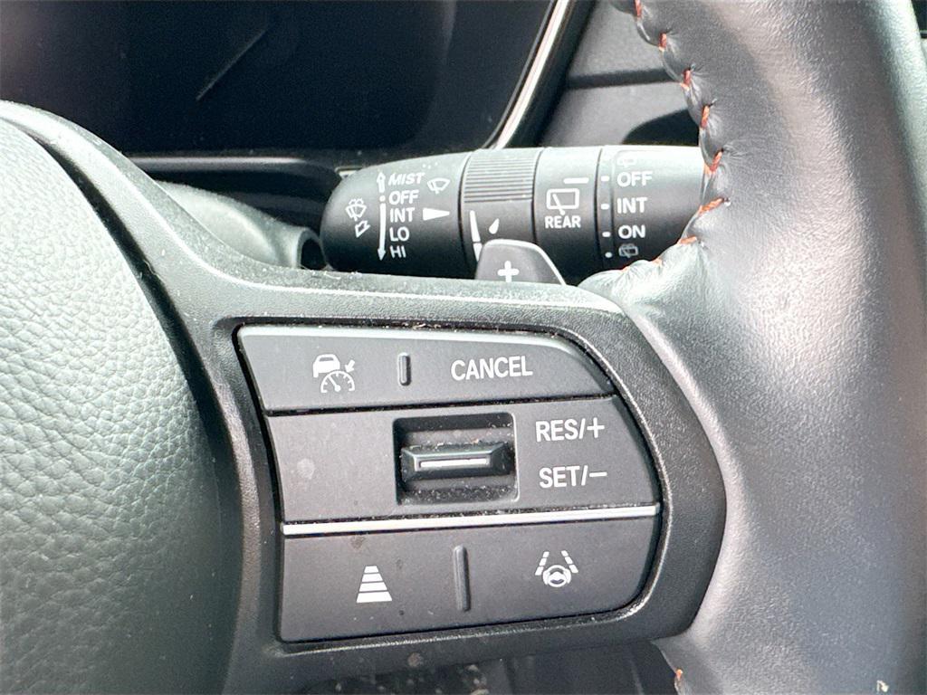 used 2024 Honda CR-V Hybrid car, priced at $31,900