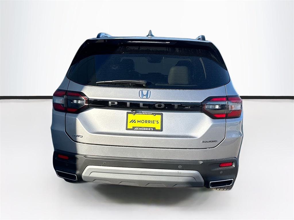 new 2025 Honda Pilot car, priced at $45,376