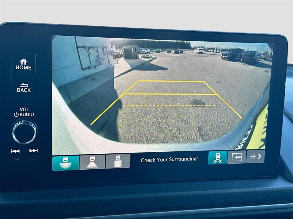 new 2025 Honda Pilot car, priced at $45,376