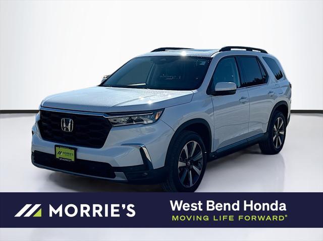 new 2025 Honda Pilot car, priced at $46,758