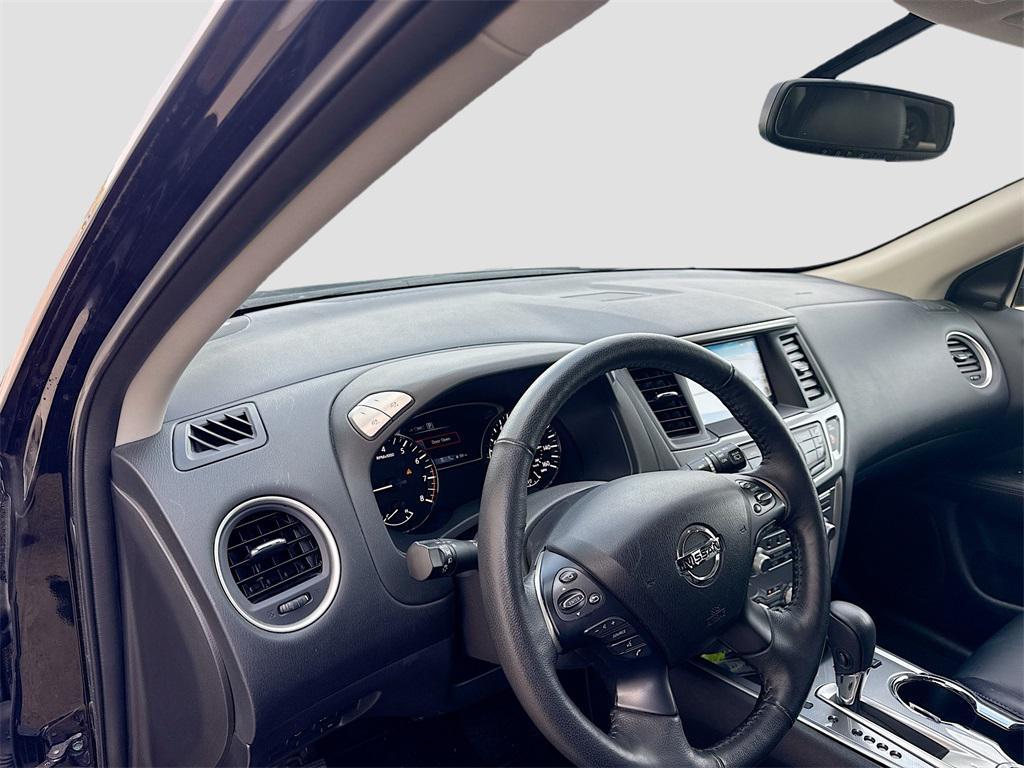 used 2020 Nissan Pathfinder car, priced at $19,425