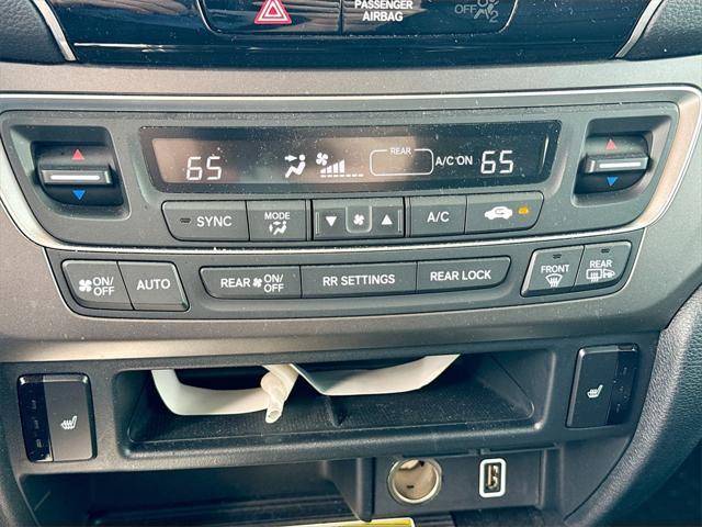used 2022 Honda Pilot car, priced at $35,999