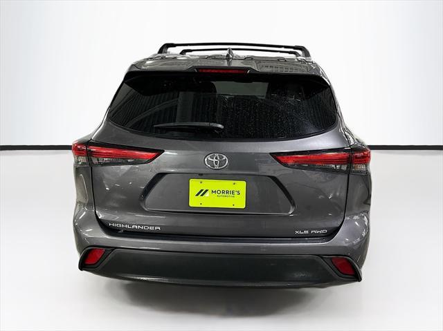 used 2022 Toyota Highlander car, priced at $35,600