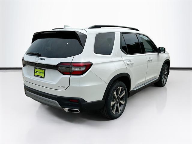 new 2025 Honda Pilot car, priced at $49,304