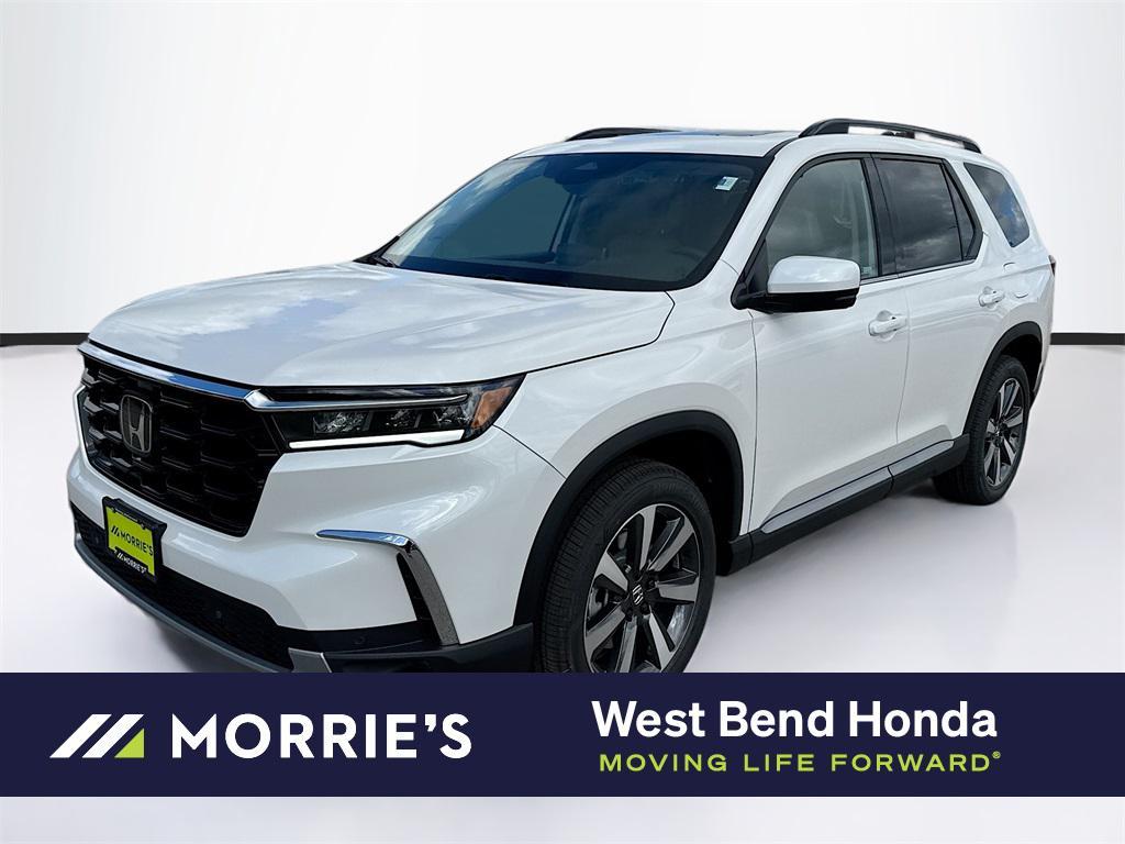 new 2025 Honda Pilot car, priced at $47,805