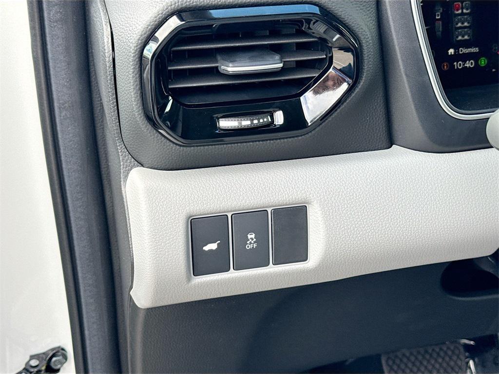 new 2025 Honda Pilot car, priced at $46,305