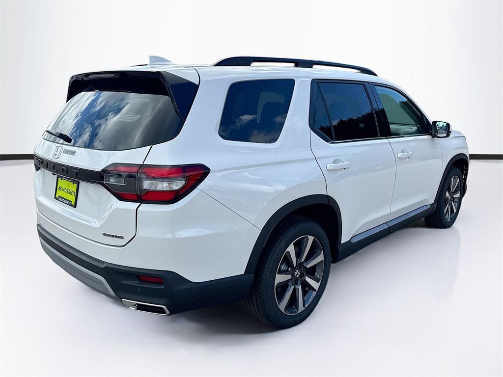 new 2025 Honda Pilot car, priced at $46,305